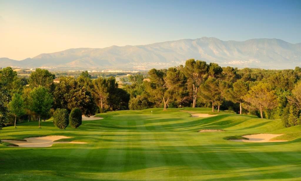 Villa En El Golf Costa Brava A 5 Min De La Playa ซานตากริสตีนาเดโฮ ภายนอก รูปภาพ